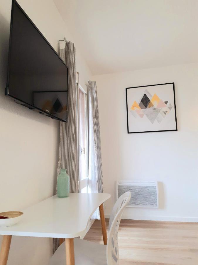 Studio Hyper Centre Avec Balcon Apartment Chateauroux Exterior photo